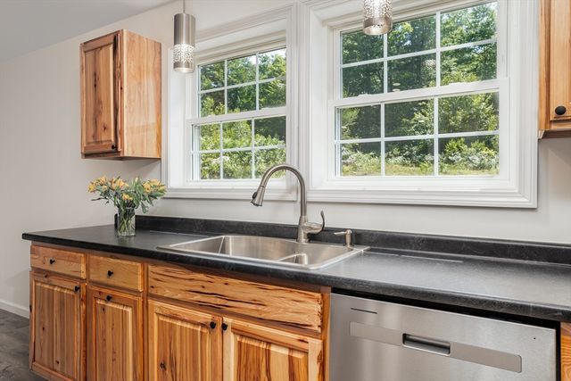 54 Deacons Lane, Troy, NH 03465