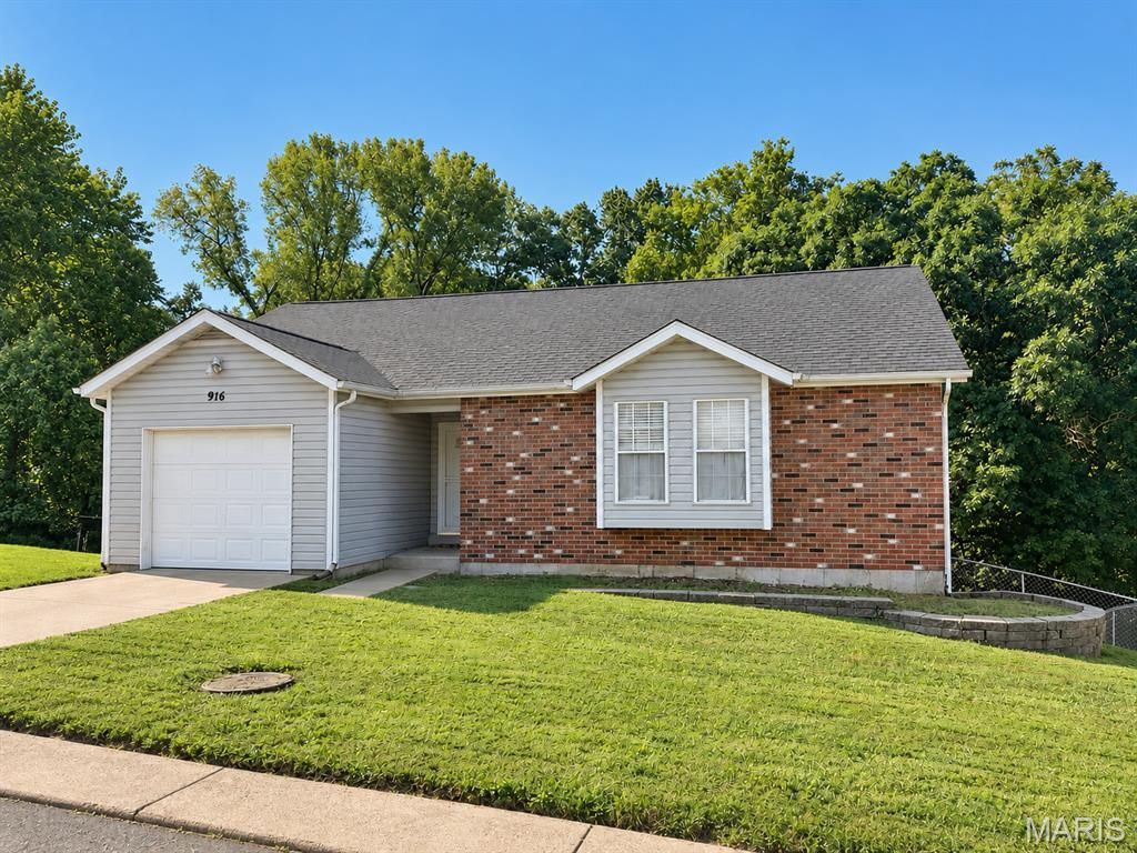 916 Mill Creek Drive, Imperial, MO 63052