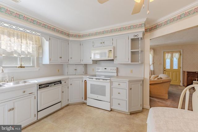 35 MAPLE AVE, Villas, NJ 08251