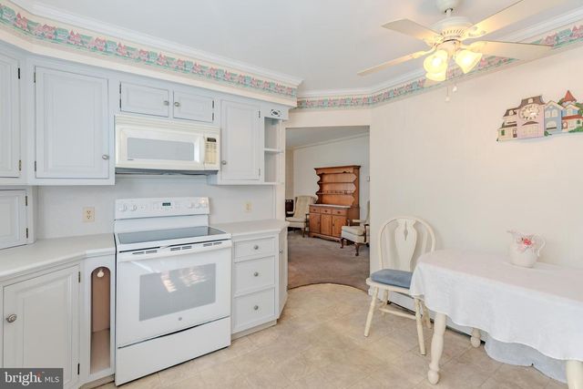 35 MAPLE AVE, Villas, NJ 08251