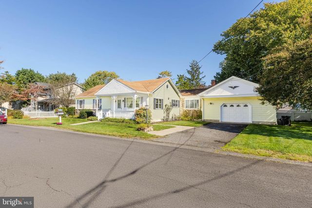 35 MAPLE AVENUE, Villas, NJ 08251
