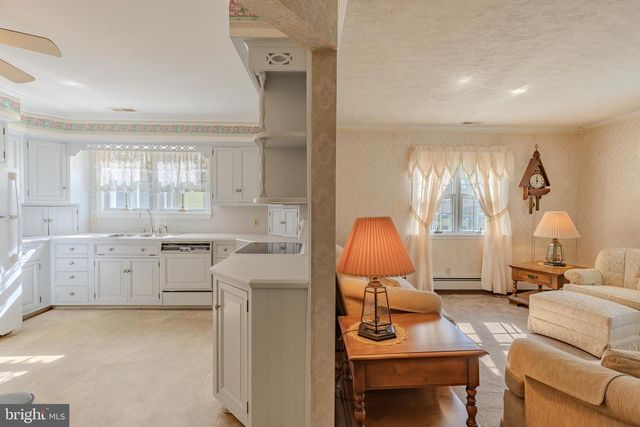 35 MAPLE AVENUE, Villas, NJ 08251