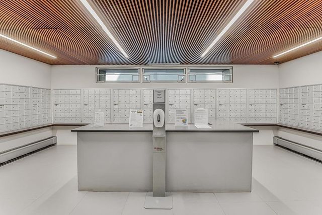 303 W 66th St Apt 9DE, New York City, NY 10023