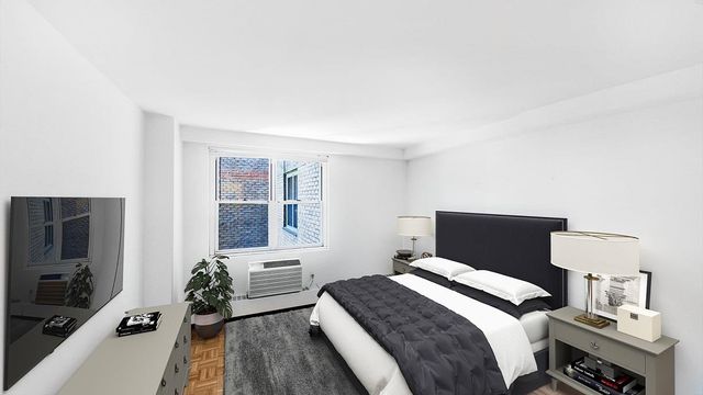 303 W 66th St Apt 9DE, New York City, NY 10023
