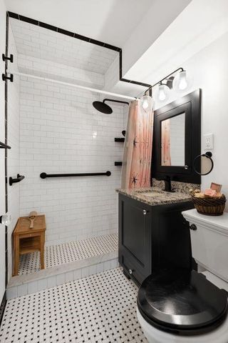 303 W 66th St Apt 9DE, New York City, NY 10023