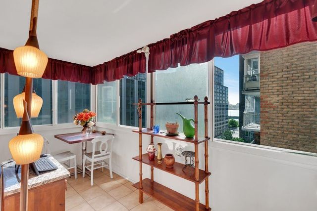 303 W 66th St Apt 9DE, New York City, NY 10023