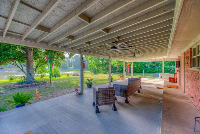 135 Sweetgum Street, Trinity, TX 75862