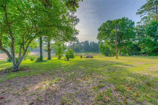 135 Sweetgum Street, Trinity, TX 75862
