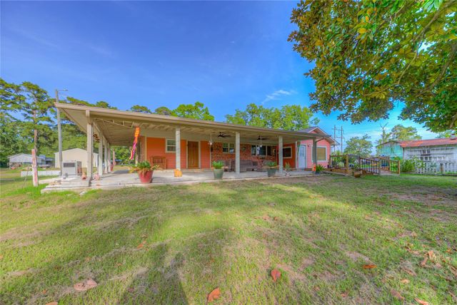 135 Sweetgum Street, Trinity, TX 75862