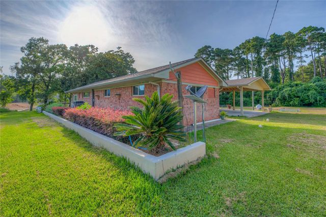 135 Sweetgum Street, Trinity, TX 75862