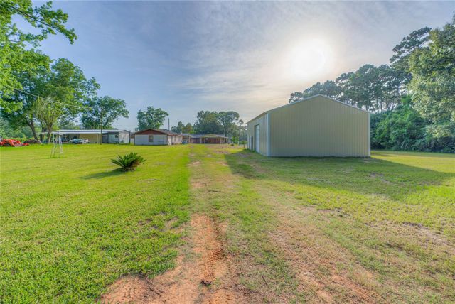 135 Sweetgum Street, Trinity, TX 75862