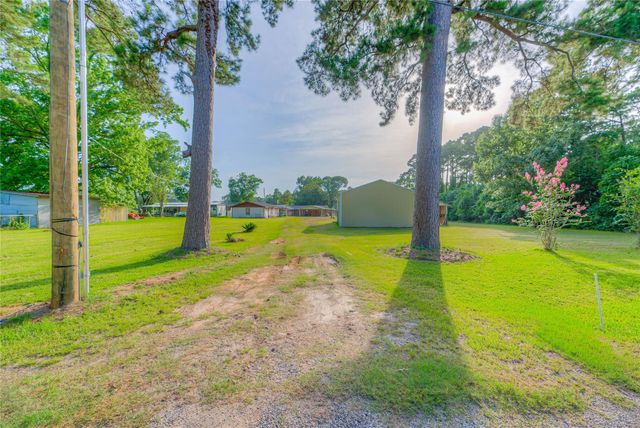 135 Sweetgum Street, Trinity, TX 75862