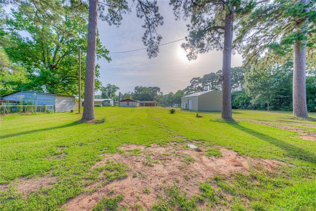 135 Sweetgum Street, Trinity, TX 75862
