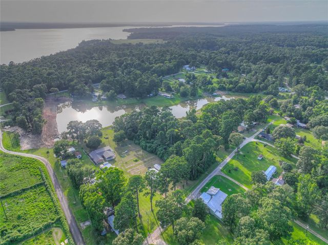 135 Sweetgum Street, Trinity, TX 75862