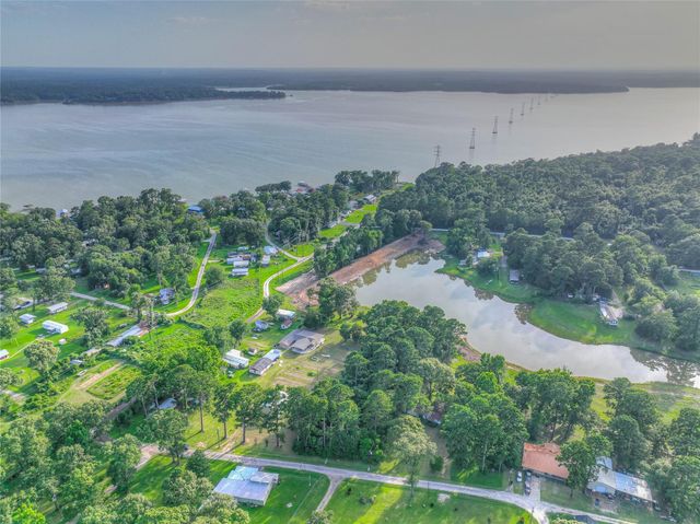 135 Sweetgum Street, Trinity, TX 75862