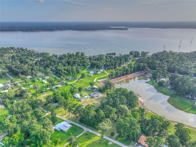 135 Sweetgum Street, Trinity, TX 75862