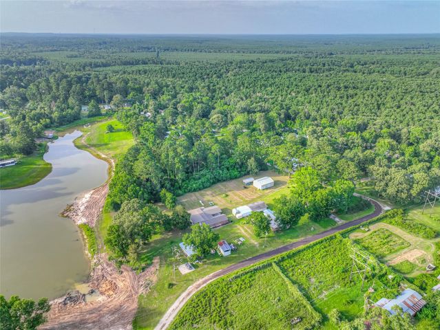 135 Sweetgum Street, Trinity, TX 75862
