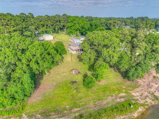 135 Sweetgum Street, Trinity, TX 75862