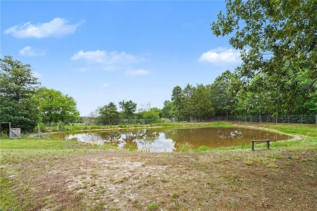 2908 Littlebrook Road, Seagrove, NC 27341