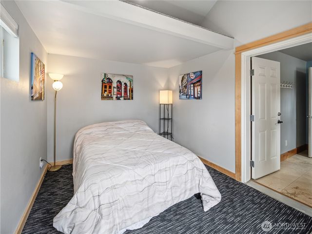 41423 270th Avenue SE, Enumclaw, WA 98022