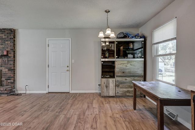 2810 Delaware Avenue, Joplin, MO 64804