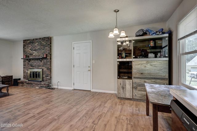 2810 Delaware Avenue, Joplin, MO 64804