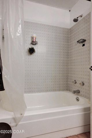 2810 Delaware Avenue, Joplin, MO 64804