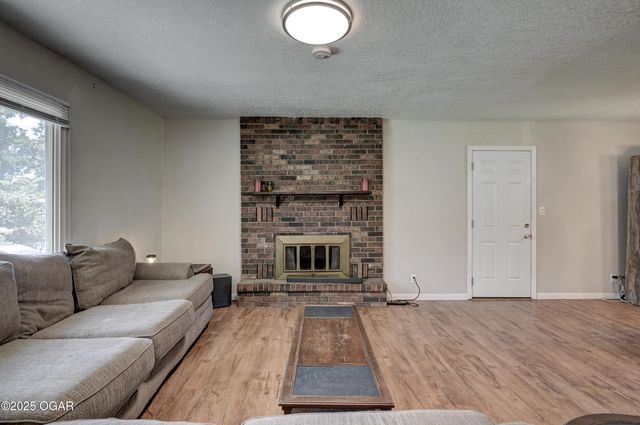 2810 Delaware Avenue, Joplin, MO 64804