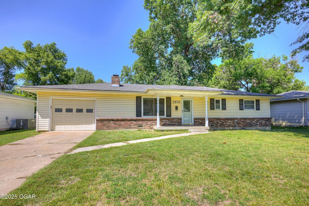 2810 Delaware Avenue, Joplin, MO 64804