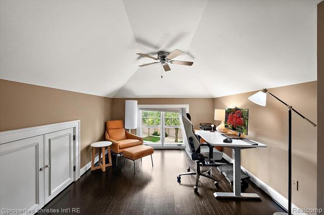 972 Ann Street, Birmingham, MI 48009
