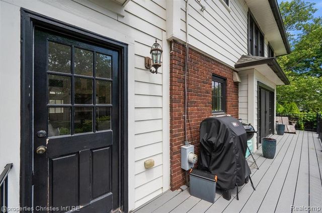 972 Ann Street, Birmingham, MI 48009