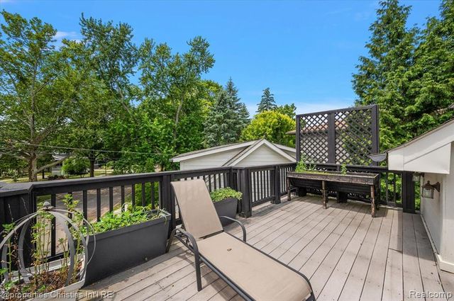 972 Ann Street, Birmingham, MI 48009