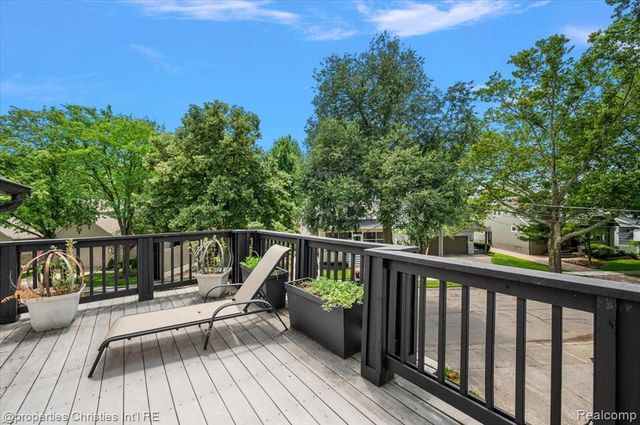 972 Ann Street, Birmingham, MI 48009