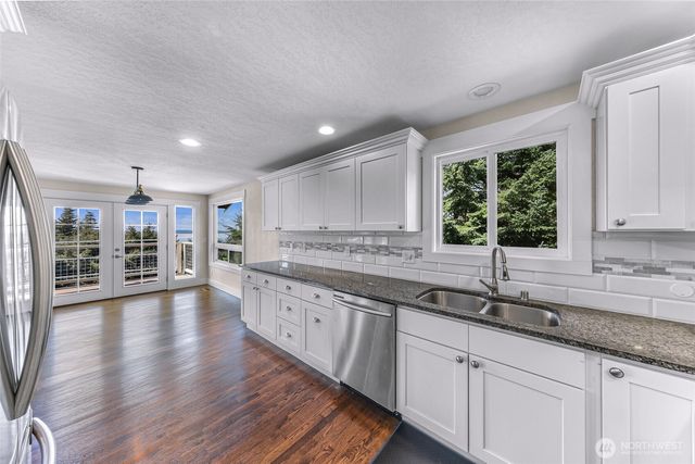 14055 Madrona Drive, Anacortes, WA 98221