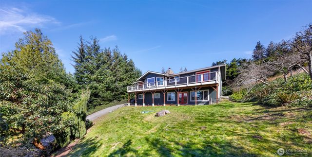 14055 Madrona Drive, Anacortes, WA 98221