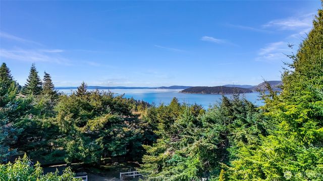 14055 Madrona Drive, Anacortes, WA 98221