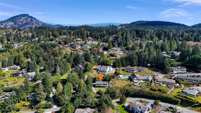 14055 Madrona Drive, Anacortes, WA 98221