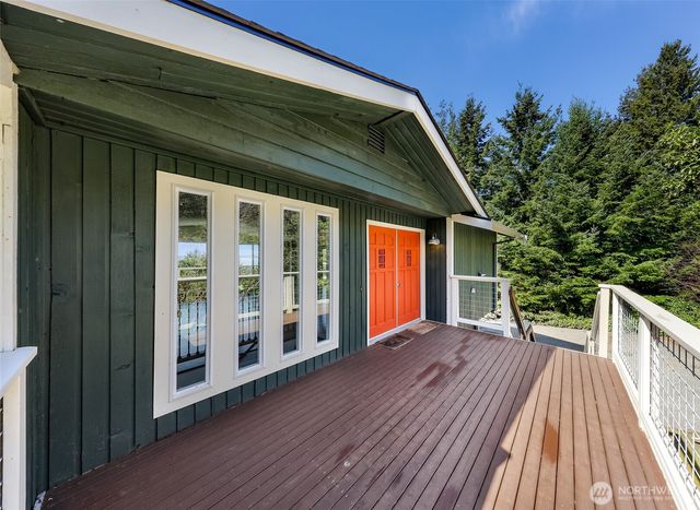 14055 Madrona Drive, Anacortes, WA 98221