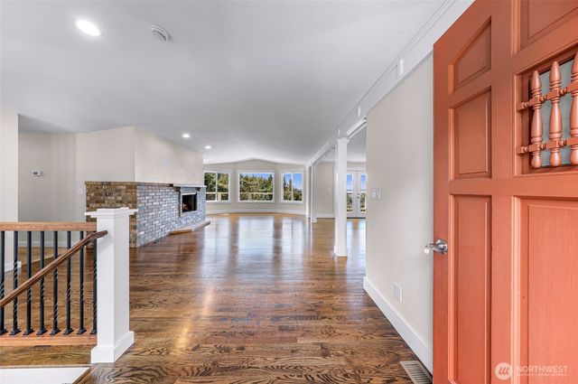 14055 Madrona Drive, Anacortes, WA 98221