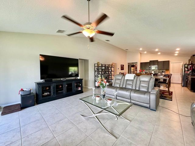 1881 SAND DAISY PLACE, Ruskin, FL 33570