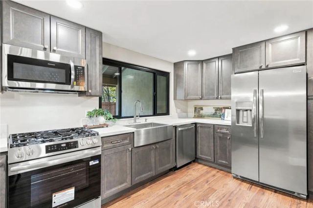 6805 Saddleback, Bakersfield, CA 93309