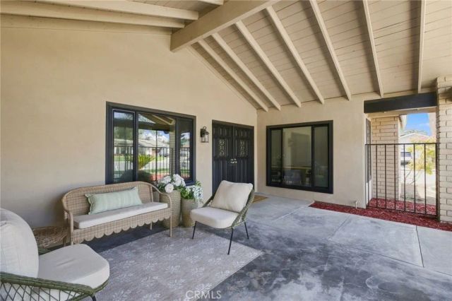 6805 Saddleback, Bakersfield, CA 93309