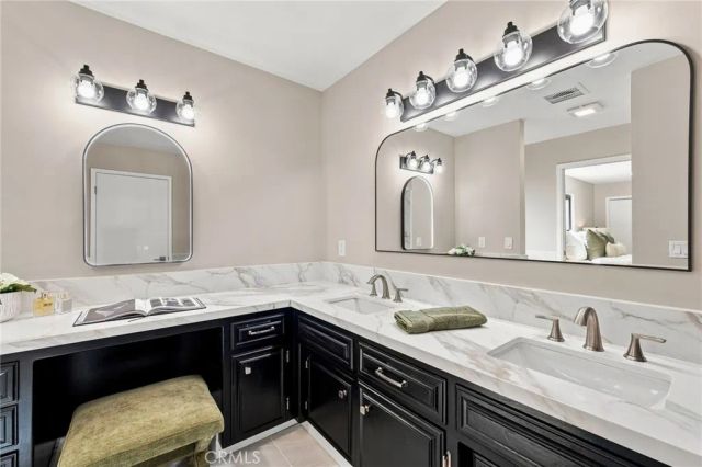 6805 Saddleback, Bakersfield, CA 93309