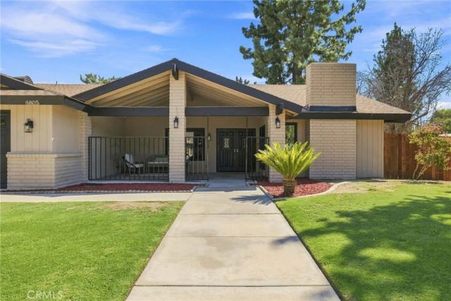 6805 Saddleback, Bakersfield, CA 93309