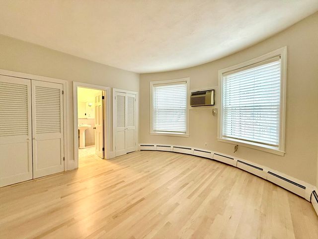 550 Tremont Street 4, Boston, MA 02116