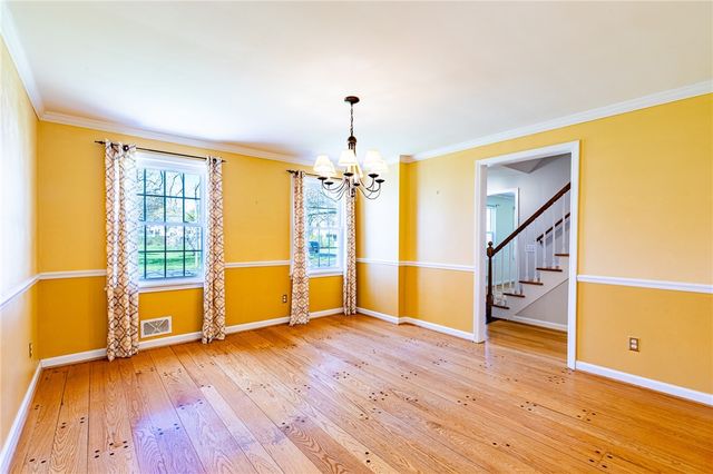 146 London Road, Webster, NY 14580