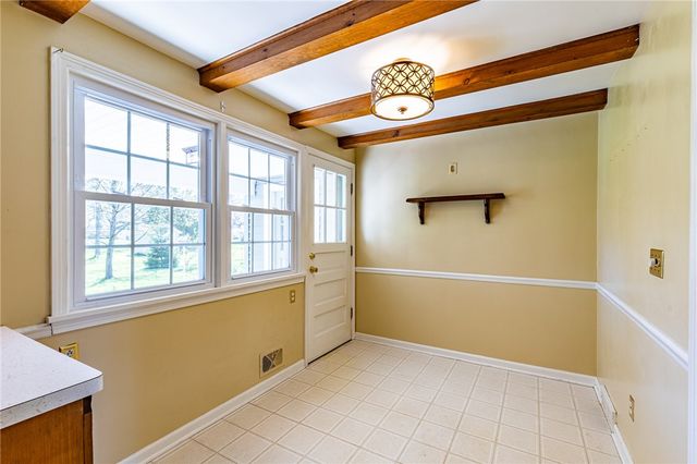 146 London Road, Webster, NY 14580