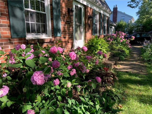 146 London Road, Webster, NY 14580