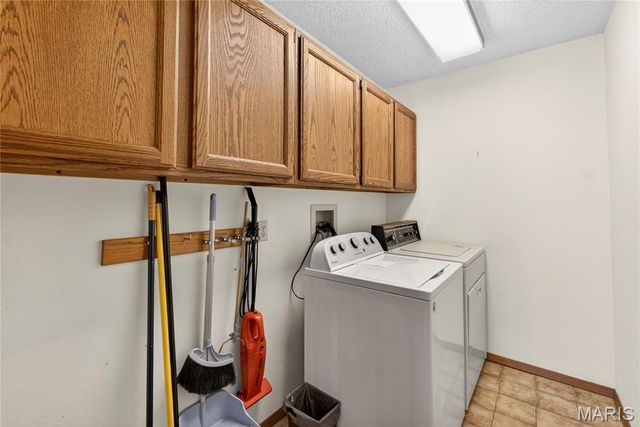 11523 Sandy View Drive, St Louis, MO 63146