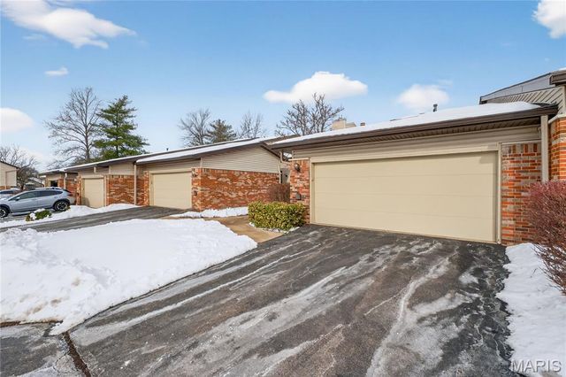 11523 Sandy View Drive, St Louis, MO 63146